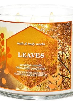 Велика ароматизована свічка bath and body works на 3 фітилі leaves оригінал