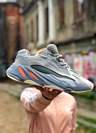 Кросівки жіночі adіdas yeezy 700 +