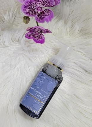 Нежное пенное мыло marshmallow fireside от bath &amp; body works