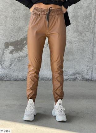 Крутые стильные брюки из эко кожи, размер 48