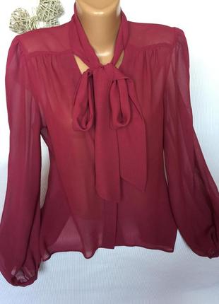 Повітряна блуза