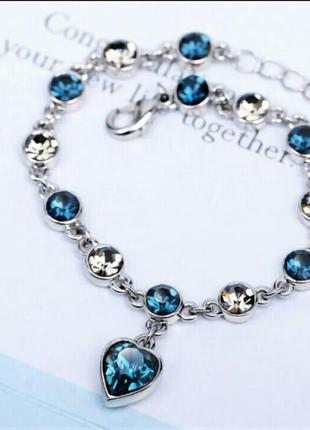 Браслет с синими кристаллами и сердечком