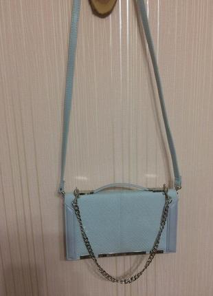 Нежно-голубая сумка-клатч4 фото