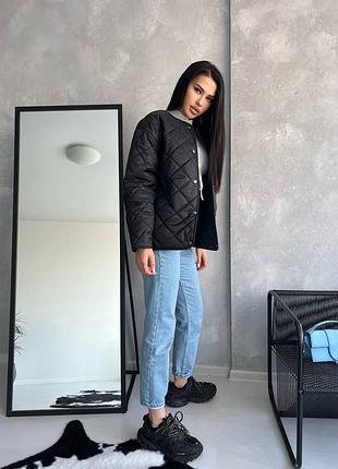 Куртка жіноча