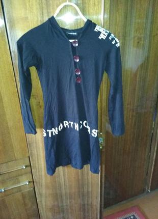 Кофта -туника на пуговицах с капишоном