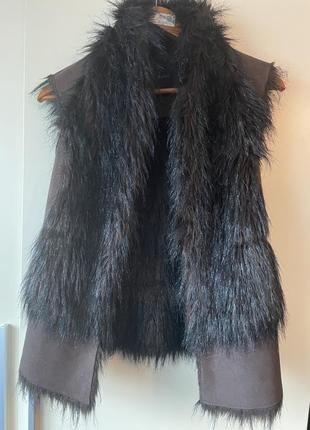 Zara жилет