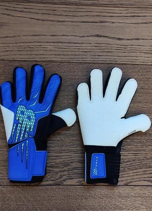 Футбольні рукавички new balance nforca