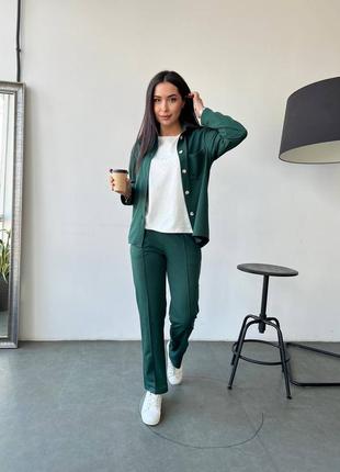 Жіночі костюми