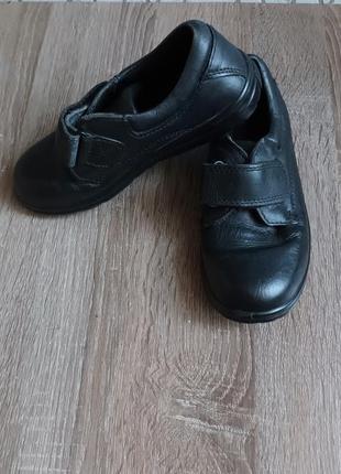 Кожаные туфли, кроссовки 33 размер1 фото