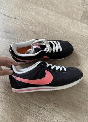 Cortez від nike кросівки