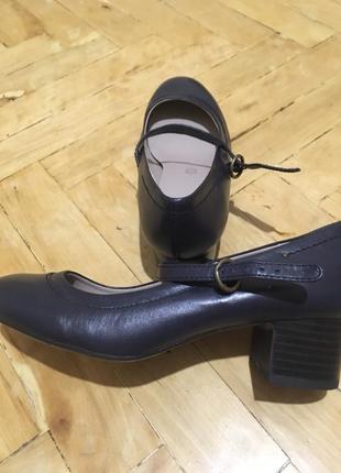 Черные кожаные туфли marks and spencer, 37размер2 фото