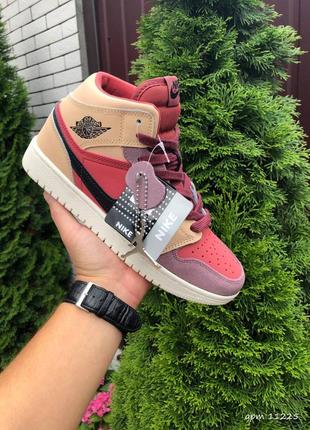 Кроссовки nike air jordan 1 retro beige grey black burgundy