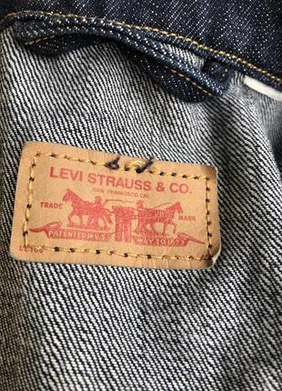 Курточка levi’s4 фото