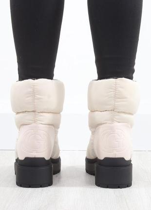 Світлі черевики дутики демі весняні guess6 фото