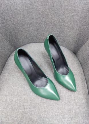 Зеленые туфли лодочки на шпильке натуральные кожаные 35-412 фото