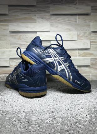 Кроссовки asics . оригинал