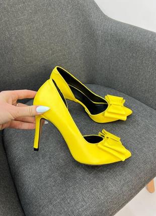 Желтые туфли на утонченной шпильке натуральная кожа2 фото