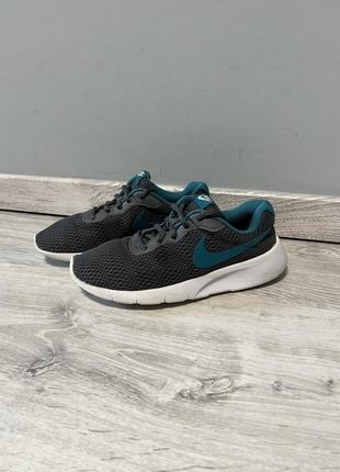 Кроссовки nike