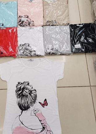 Футболочка чорна