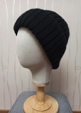 Шапка нова в'язана вовна шерсть акрил тепла чорна