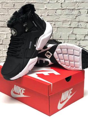 Зимние кроссовки на меху nike air huarache black white зимние кроссовки найк хуараче (40-45)435 фото