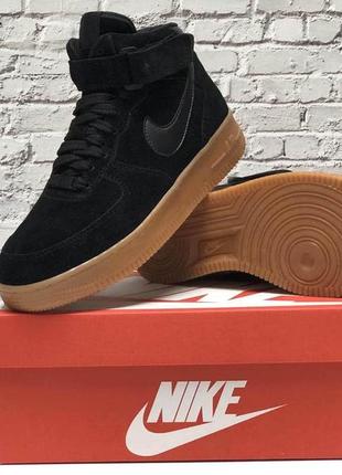 Зимние кроссовки на меху черного цвета air force 1 mid black gum (найк аир форс зимние на меху)(40-45)  416 фото