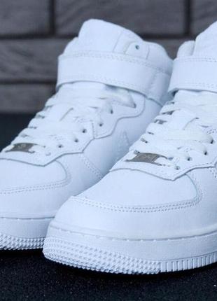 Зимние кожаные кроссовки с мехом nike air force 1 high white winter 385 фото