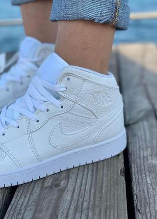 Белые высокие кроссовки nike air jordan 1 retro white (белые кроссовки найк аир джордан размеры 36-45)6 фото