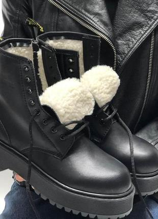 Жіночі зимові черевики dr martens jadon чорного кольору на хутрі (зимові черевики доктор мартінс жадон)36,386 фото