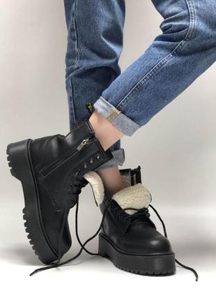 Жіночі зимові черевики dr martens jadon чорного кольору на хутрі (зимові черевики доктор мартінс жадон)36,384 фото