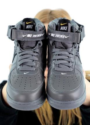 Зимние высокие кожаные кроссовки на меху nike air force 1 mid tm grey  (36,39-45))5 фото