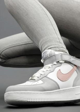 Жіночі зимові шкіряні кросівки на хутрі nike air force 1 high gray pink winter(серо-розовые)(36-40)