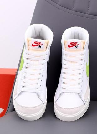 Шкіряні високі жіночі кросівки nike blazer vintage 77 mid white green black (кеди найк блейзер білі)3 фото