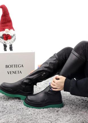 Зимние кожаные высокие сапоги bottega veneta black green (сапоги на меху и на молнии боттега черно-зеленые)379 фото