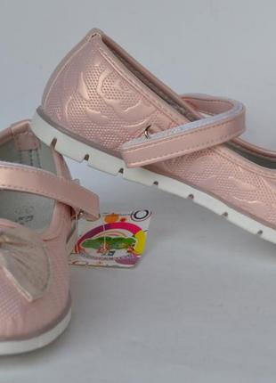 Нарядные красивые туфельки для девочки jong golf6 фото