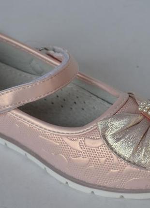 Ошатні гарні черевички для дівчинки jong golf7 фото