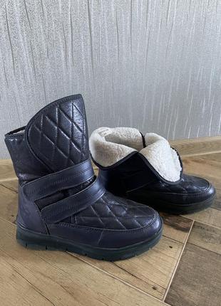 Дутики, чоботи, сапожки