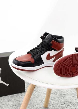 Високі зимові кросівки на хутрі nike air jordan 1 retro black red white (найк джордан)382 фото