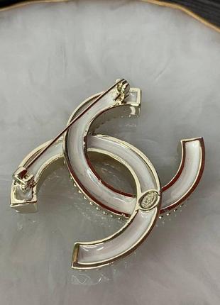 Брендовая брошка позолота серо-золотая
