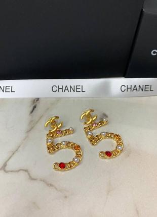 Стильні брендові сережки цифра, з перлами та цирконами, люкс якість!3 фото