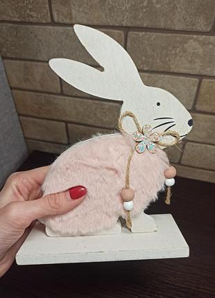Кролик декор до пасхи дерево статуетка