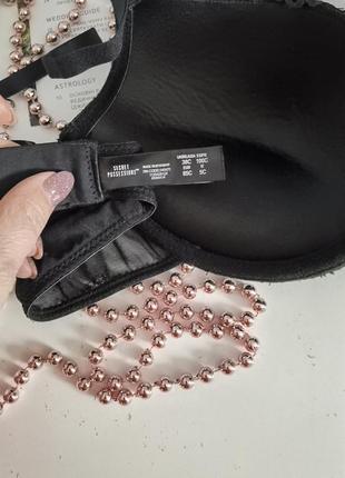 Брендовый бюстгальтер с пуш ап размера 85c