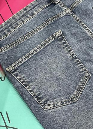 Зауженные стрейч джинсы с фабричными потертостями spray on skinny7 фото