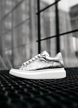 Женские кроссовки alexander mcqueen low leather trimmed glitter / smb