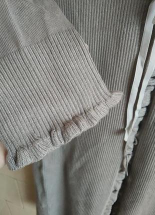 Гарний кардиган,р м 5