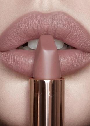 Оригінал олівець для губ повнорозмірний charlotte tilbury lip cheat - pillow talk3 фото