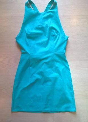 Платье с открытой спиной