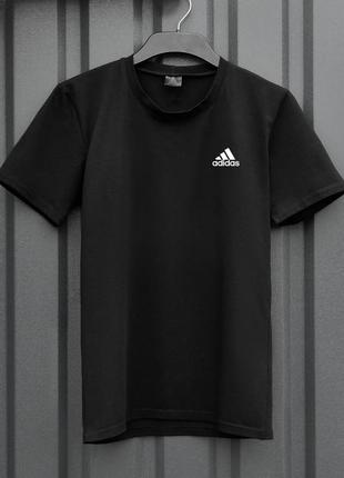 Футболка с логотипом adidas