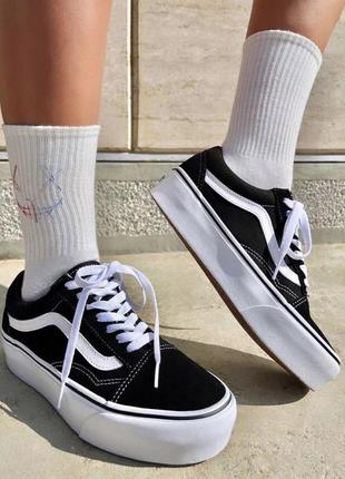 Крутые женские кеды на платформе vans Blue old skool platform black premium чёрные с белым