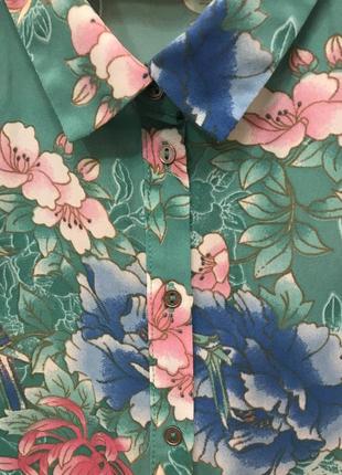 Очень красивая и стильная брендовая блузка 19.